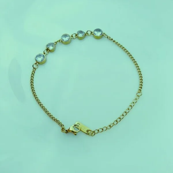 elegant-five-crystal-bracelet-600x600.webp
