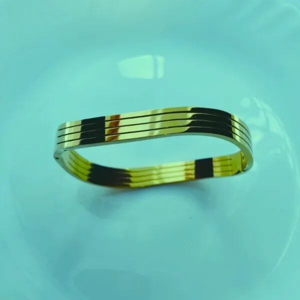 wave-strip-bracelet-4-600x600.webp
