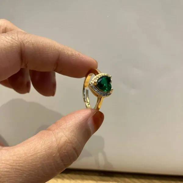 Green Stone Crown Ring