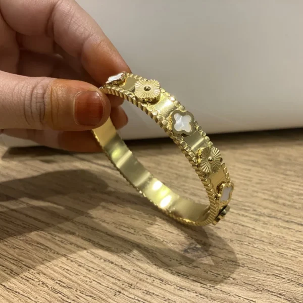 Golden Clover Luxe Bracelet