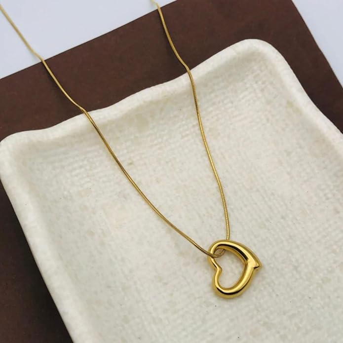 Hollow Heart Pendant Necklace