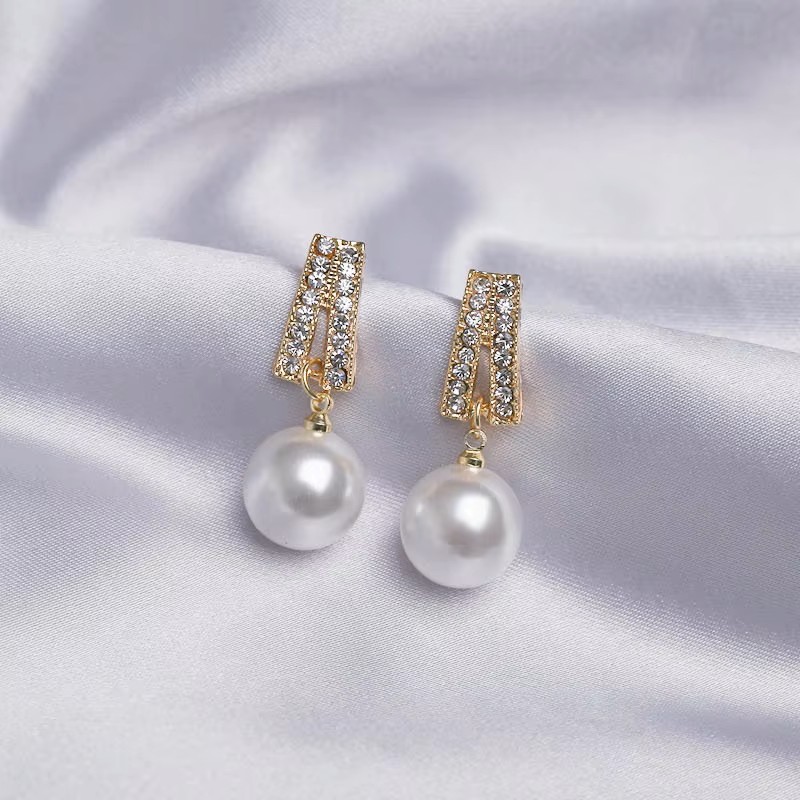 Pearl Drop Earrings